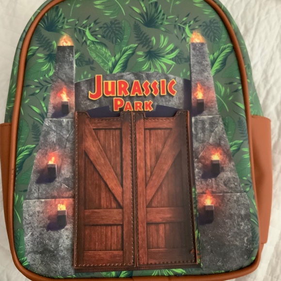 Jurassic park mini backpack - Picture 4 of 11